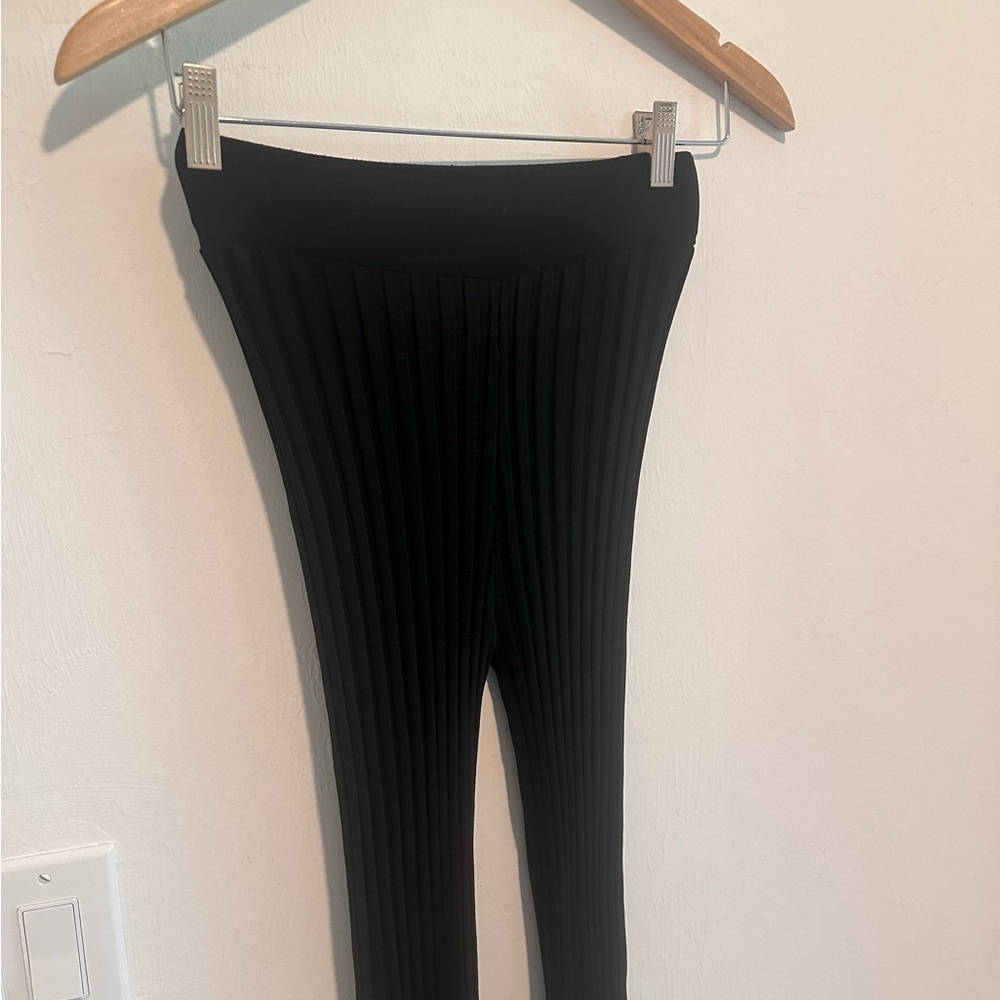 Mango Flared Ribbed Knitted Leggings Pants in Black sz XS - Picture 6 of 8